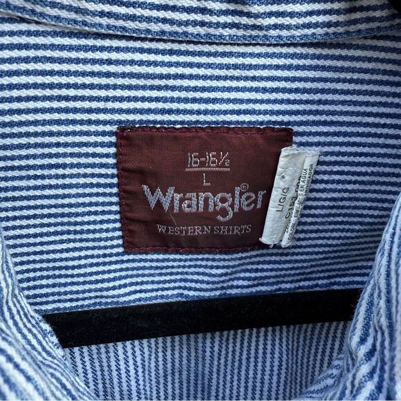Wrangler Men's Blue Pinstripe Button Down Shirt - Picture 7 of 7